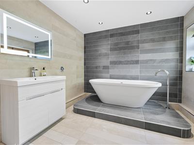 Ground Floor Bathroom